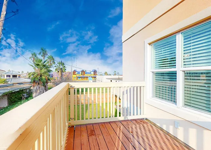 Star Beach Side Condominiums #105